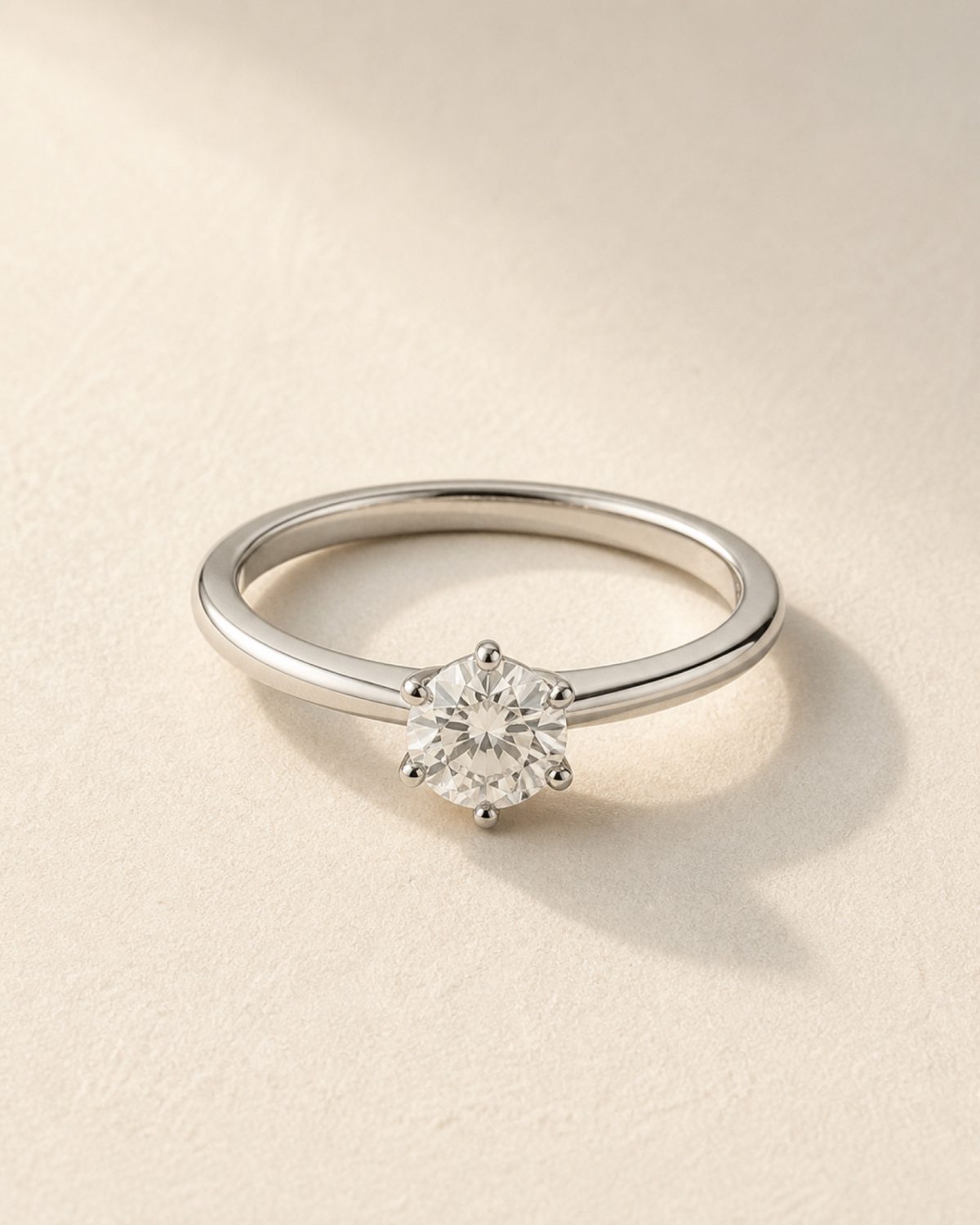 Natural Round diamond, 1.03 ct