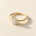 The Oval Solitaire