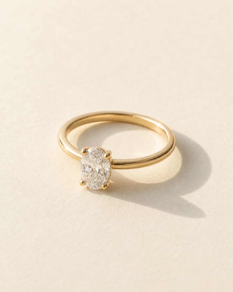 The Oval Solitaire