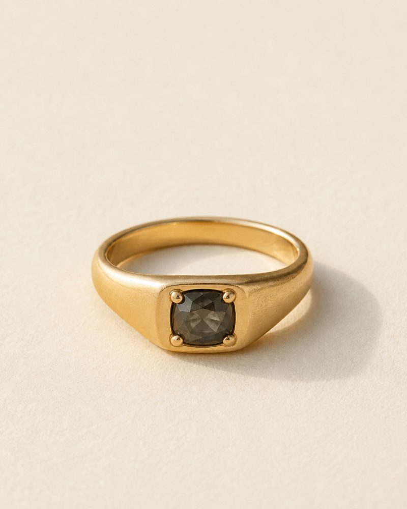 The Spinel Signet