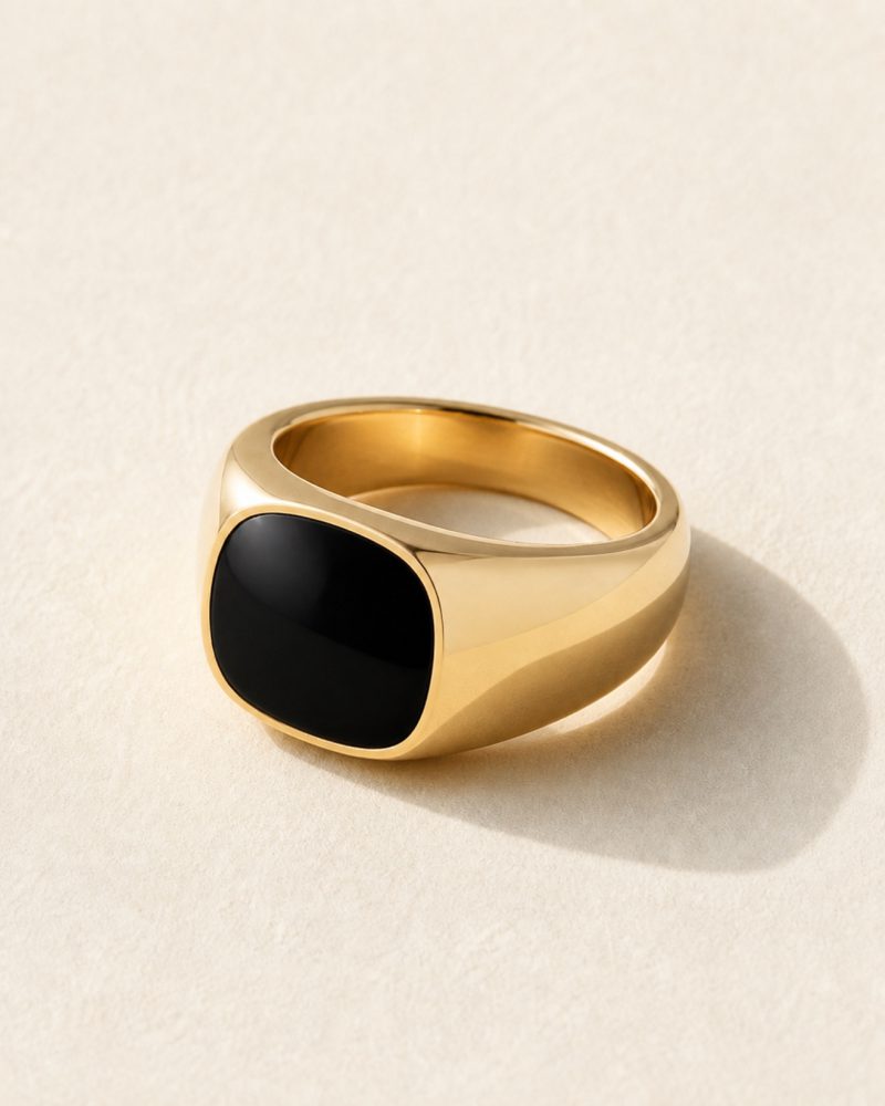 The Onyx Signet, view 2
