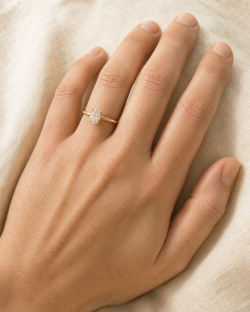 The Oval Solitaire, view 4
